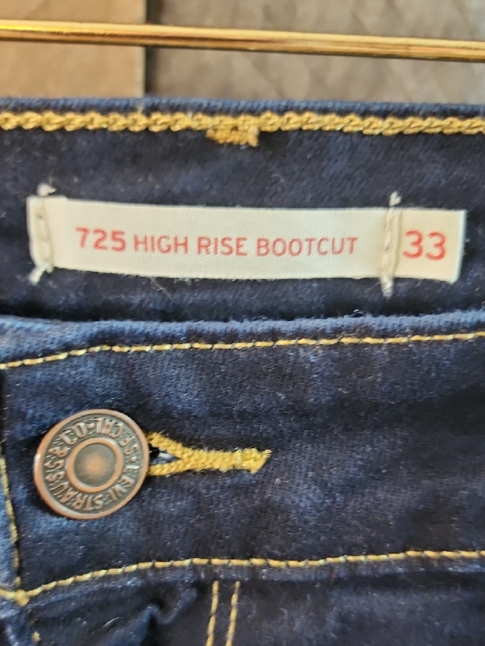 Levi's Dark Indigo Bootcut Jeans Size 33 - Picture 3 of 8